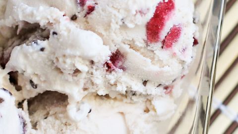 https://www.kleinworthco.com/wp-content/uploads/2012/07/Choc-O-Cherry-Ice-Cream-recipe-480x270.jpg