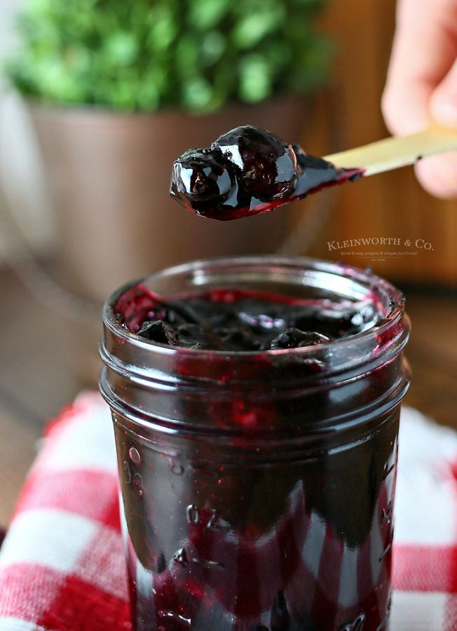 Blueberry Pie Filling - Taste of the Frontier