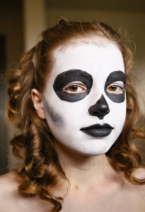 Day of the Dead Face Paint Tutorial - Kleinworth & Co