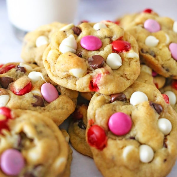 Valentine Chocolate Chip Cookies - Yummi Haus