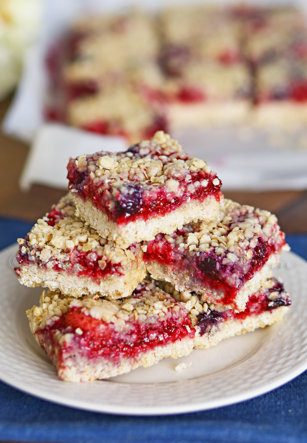 Berry Medley Crumble Bars Recipe | The 36th AVENUE