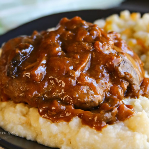 Easy Salisbury Steak Dinner - Taste of the Frontier