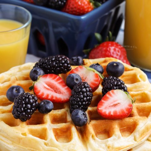 https://www.kleinworthco.com/wp-content/uploads/2021/08/Homemade-Waffles-Recipe-morning-500x500.jpg