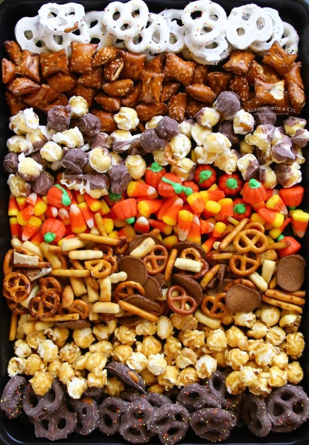 Halloween Snack Mix - Yummi Haus