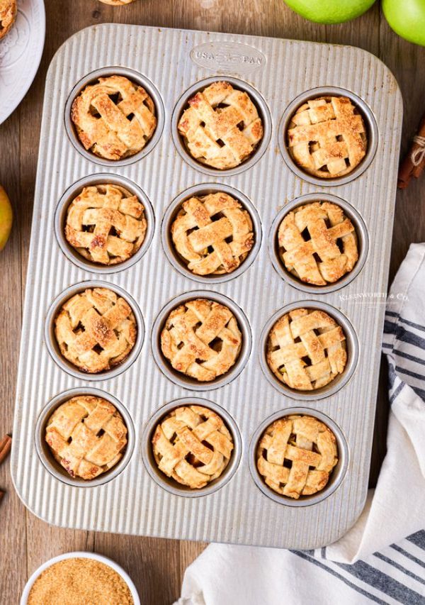 baked tiny pies