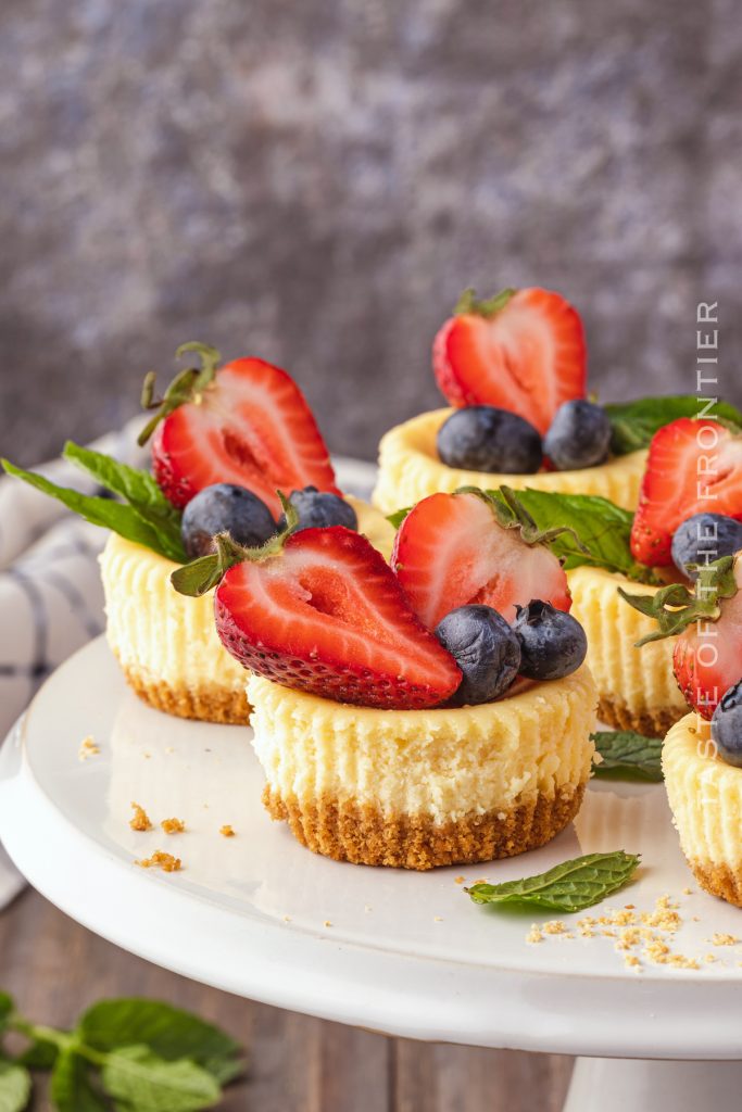 Patriotic Mini-Cheesecakes - Yummi Haus