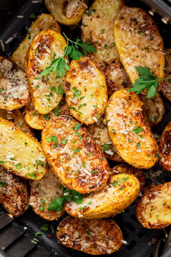 air-fryer-parmesan-roasted-potatoes-taste-of-the-frontier