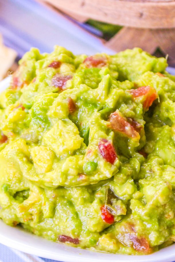 Easy Guacamole - Yummi Haus