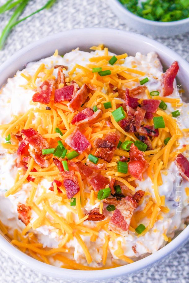 The Best Loaded Baked Potato Dip - Yummi Haus