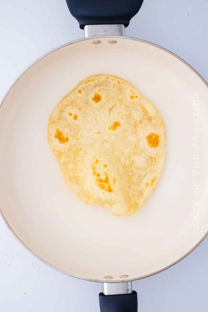 Easy Homemade Flour Tortillas - SO SOFT - Ready in 30 min. - Yummi Haus