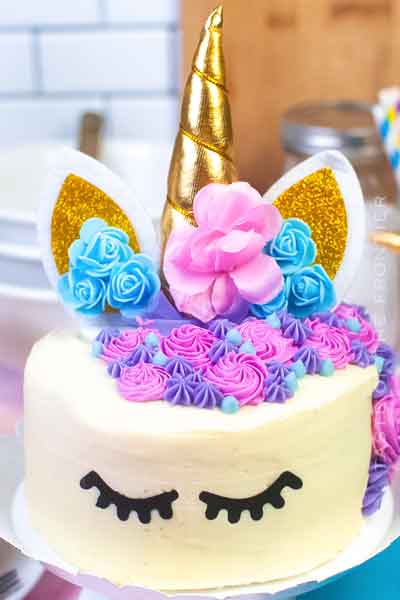 Rainbow Unicorn Cake - Raising Hooks