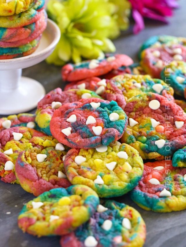 Easy Rainbow Unicorn Cookies for Summer - Taste of the Frontier