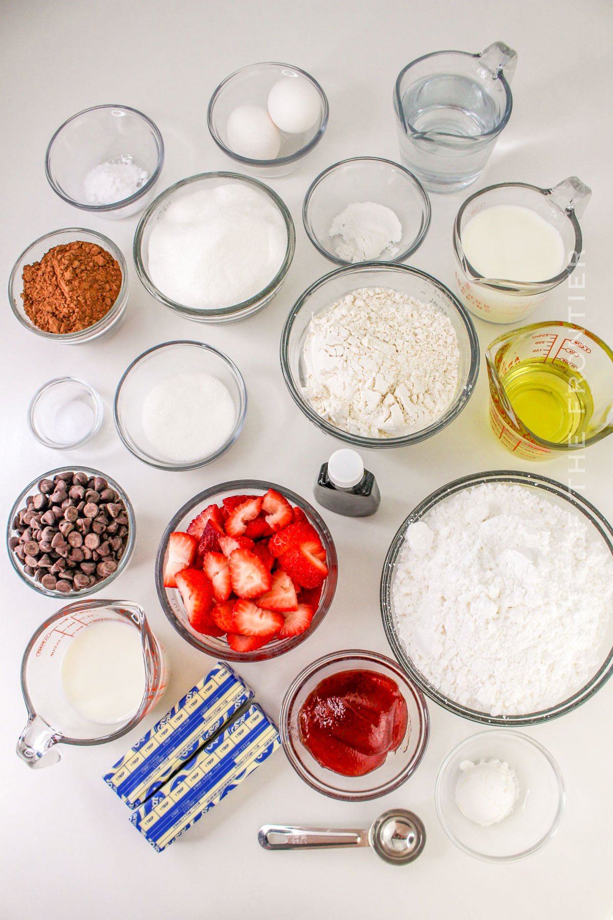 Chocolate Covered Strawberry Cake ingredients