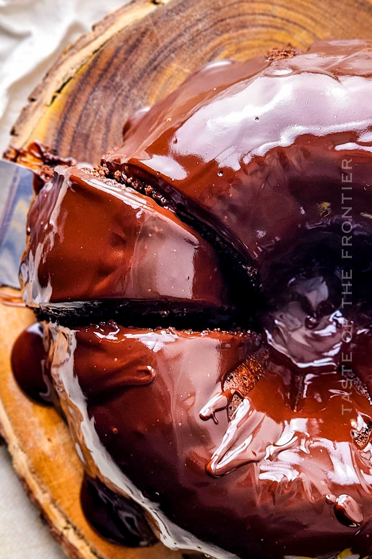 bundt cake with glaze