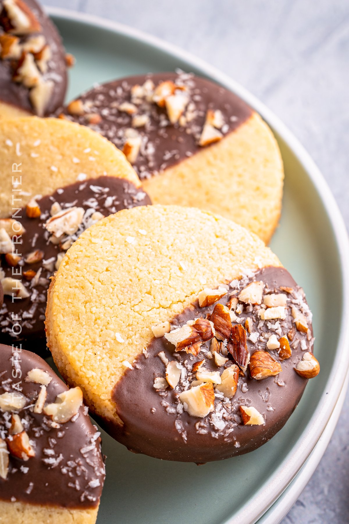 buttery almond flour cookies