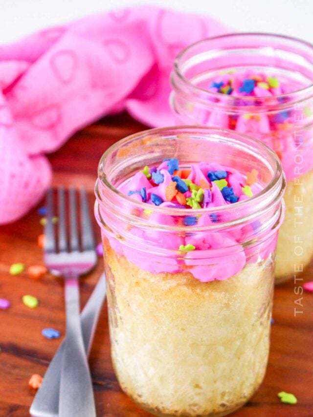 Easiest Cake in a Jar Recipe