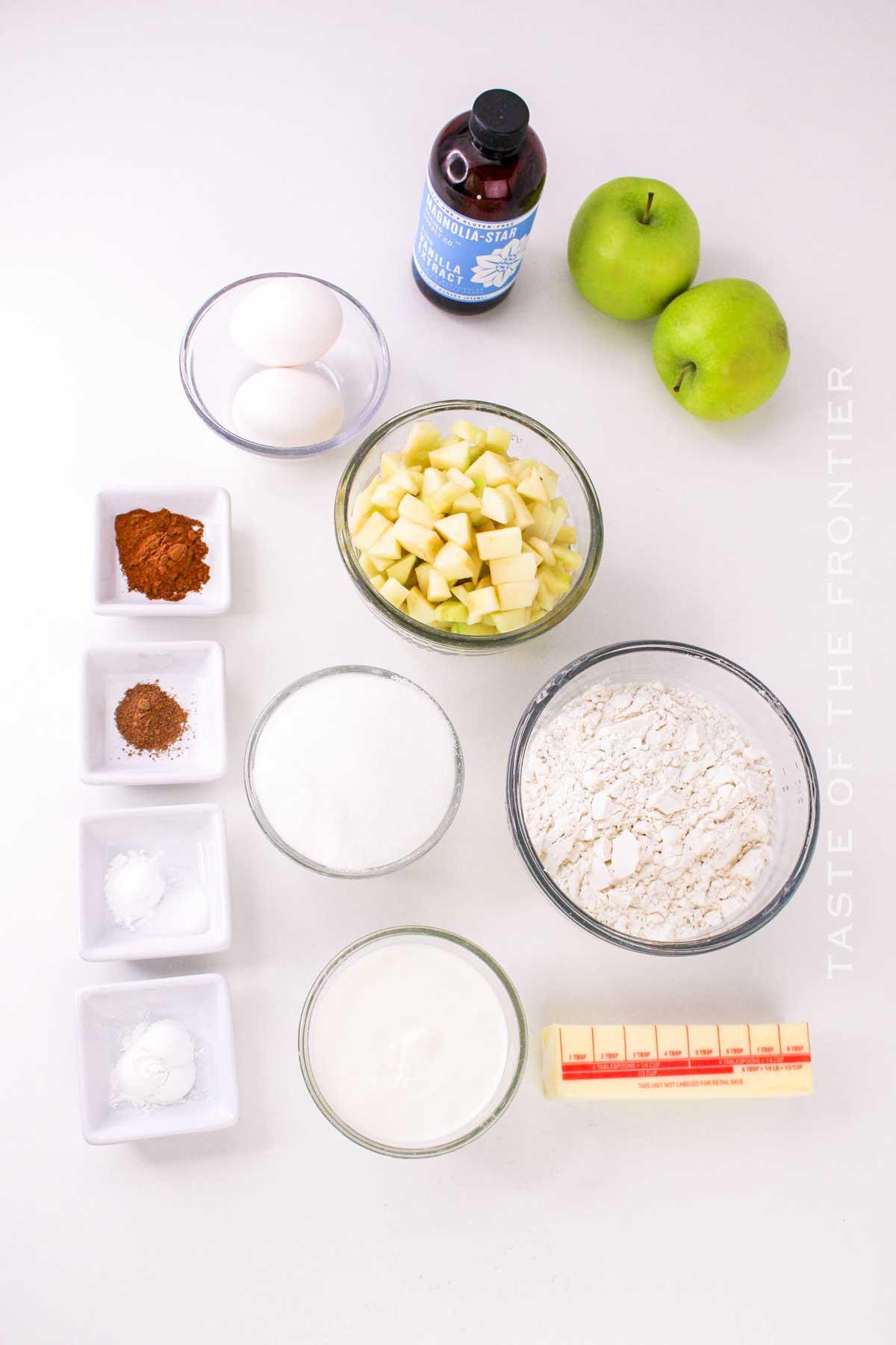 Apple and Cinnamon Cake ingredients