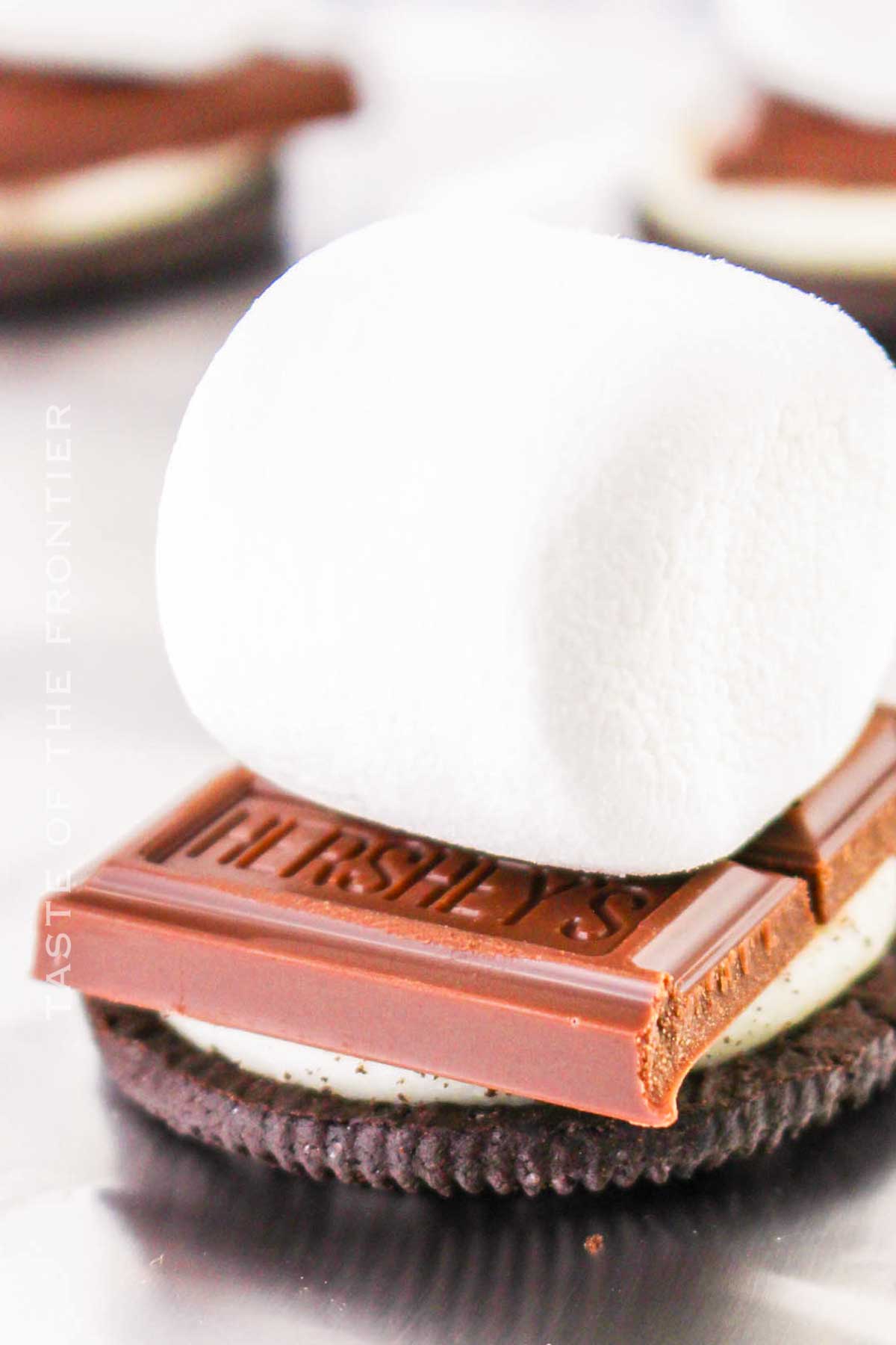 how to make Oreo S'mores