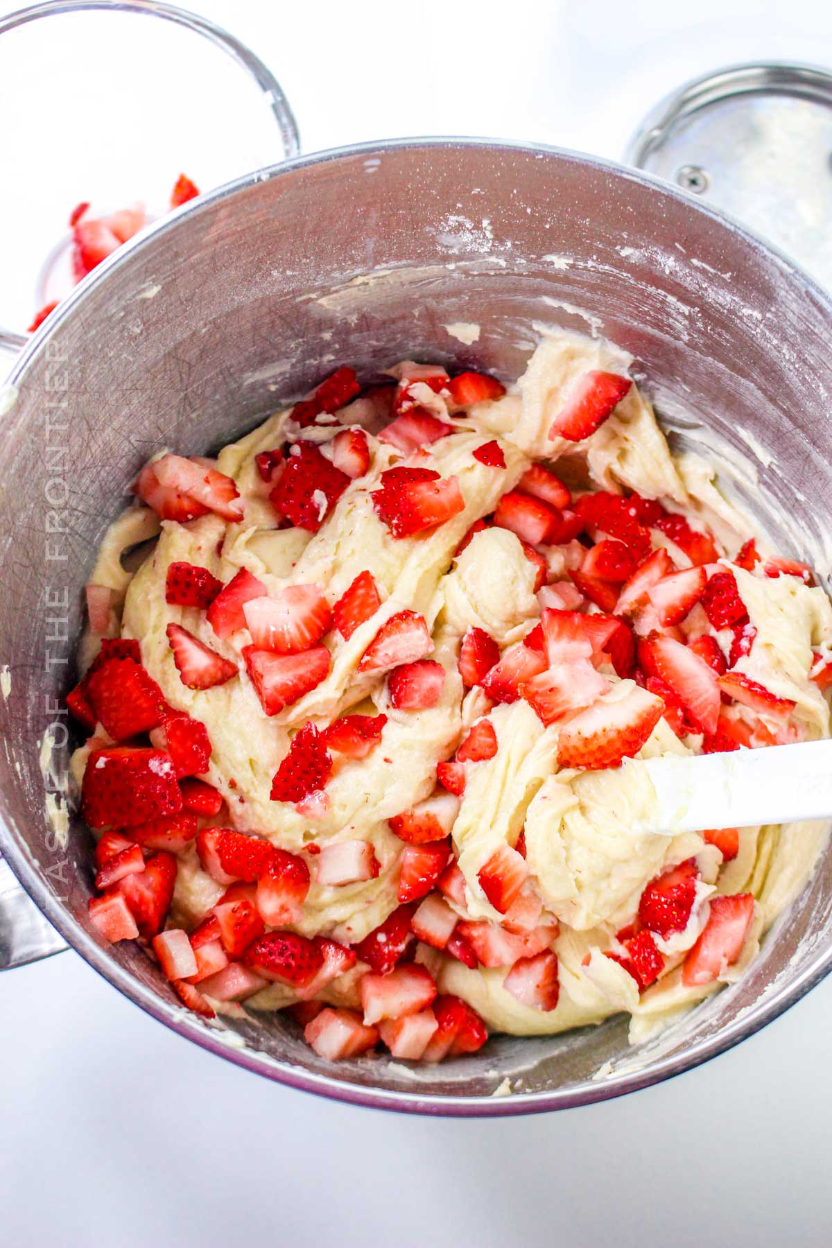 how to make Strawberry Pound Cake