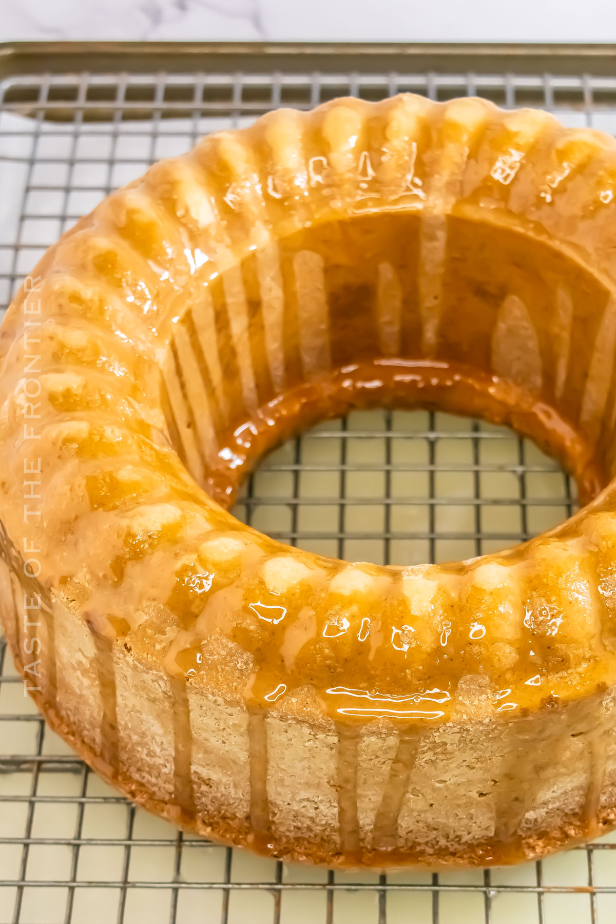 glazed tube cake