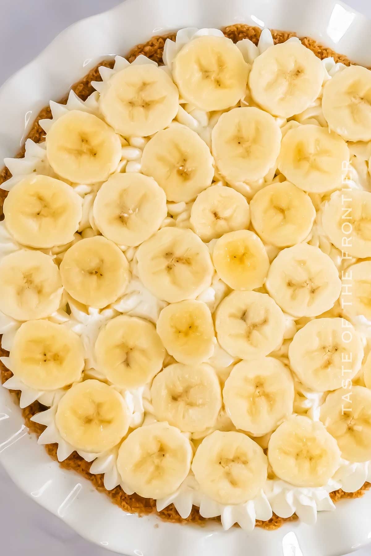 homemade cream pie with bananas