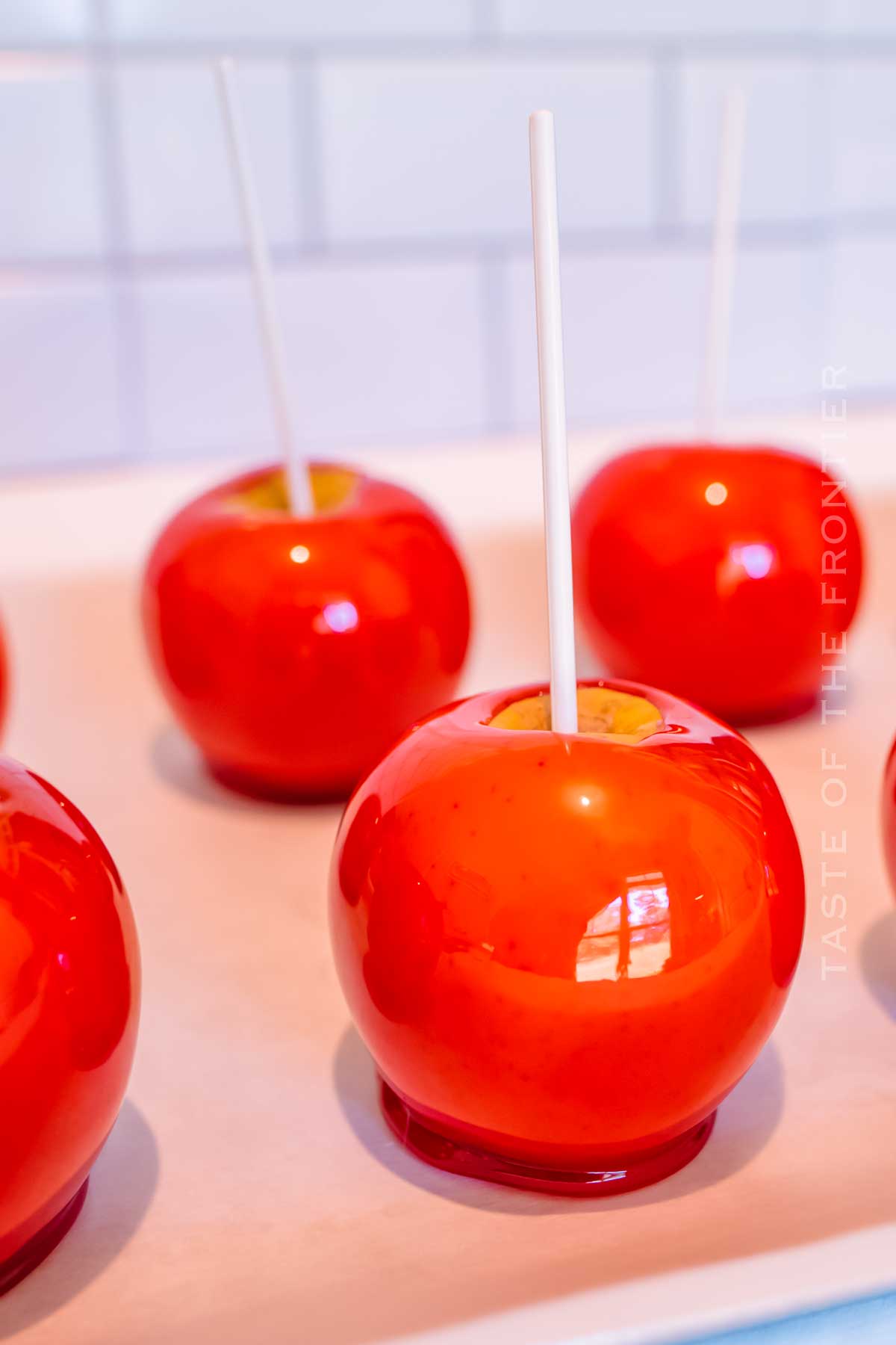 candy apples drying