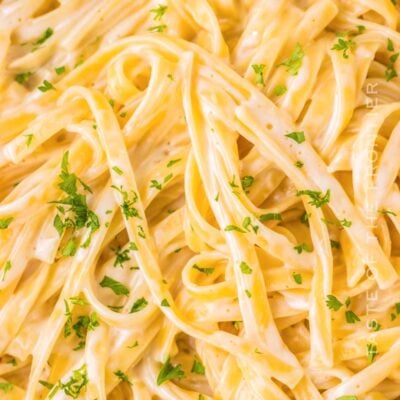 Copycat Chicken Fettuccine Alfredo from Olive Garden