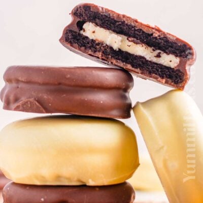 Chocolate Dipped Oreos