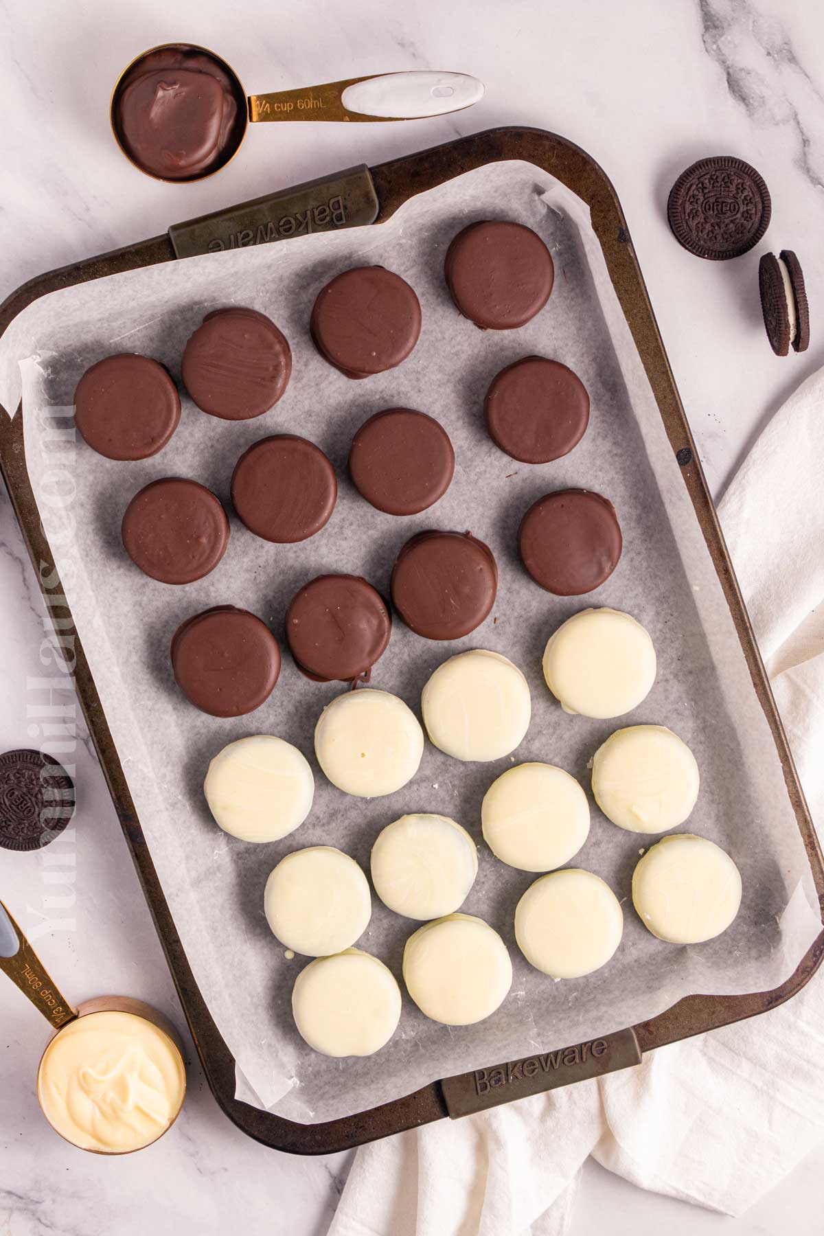 making - setting- Chocolate Dipped Oreos