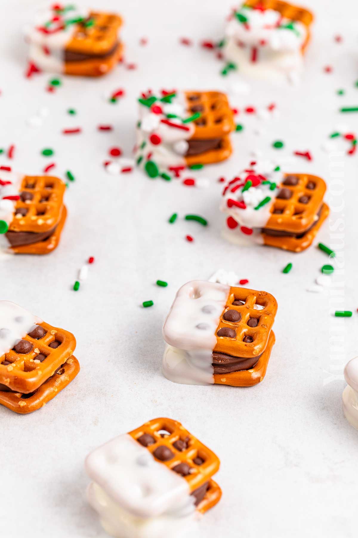 decorate with sprinkles and white chocolate