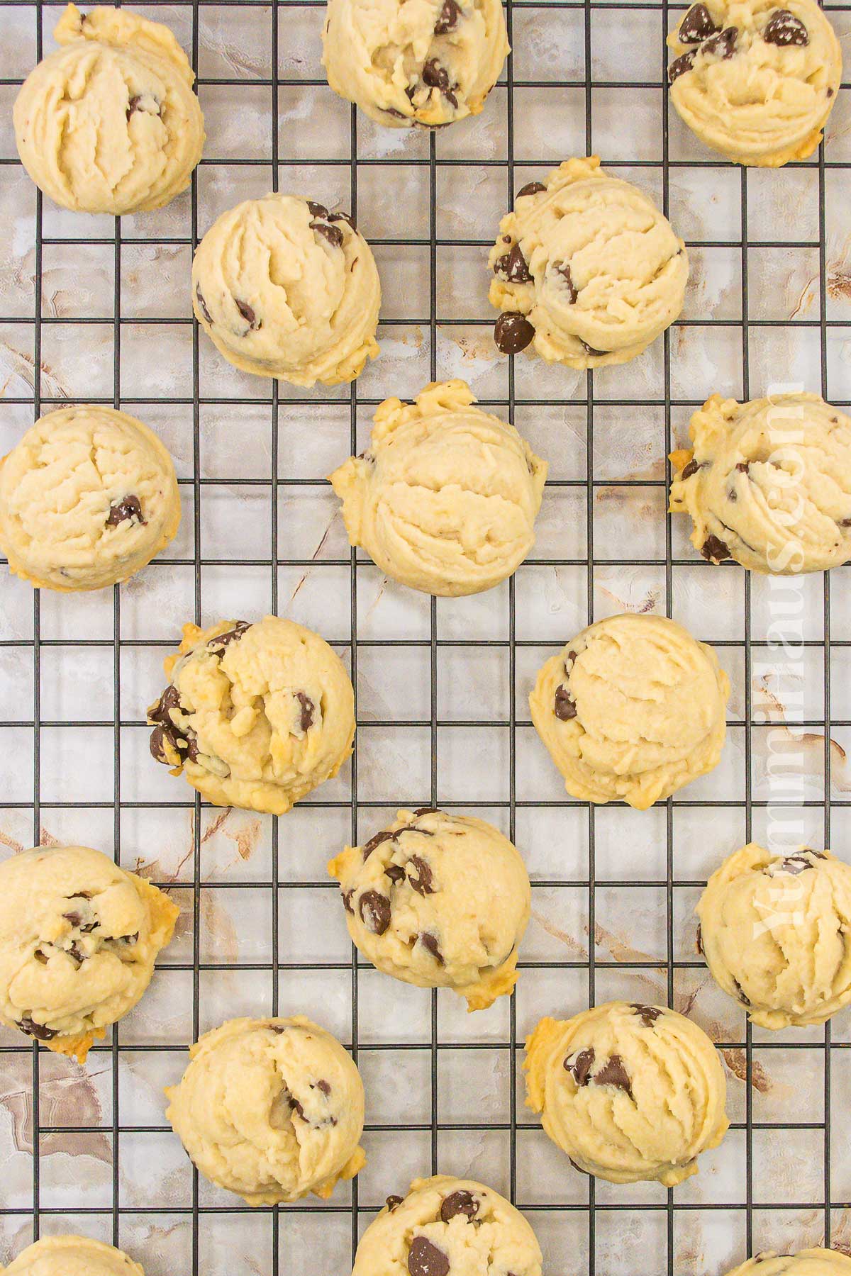 baked cookies with chocolate