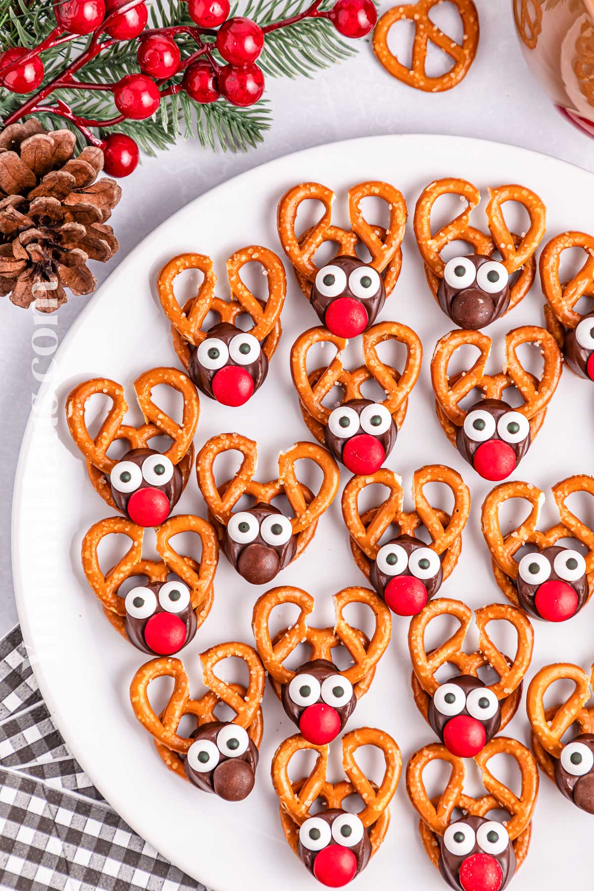 Reindeer Rolo Pretzel recipe