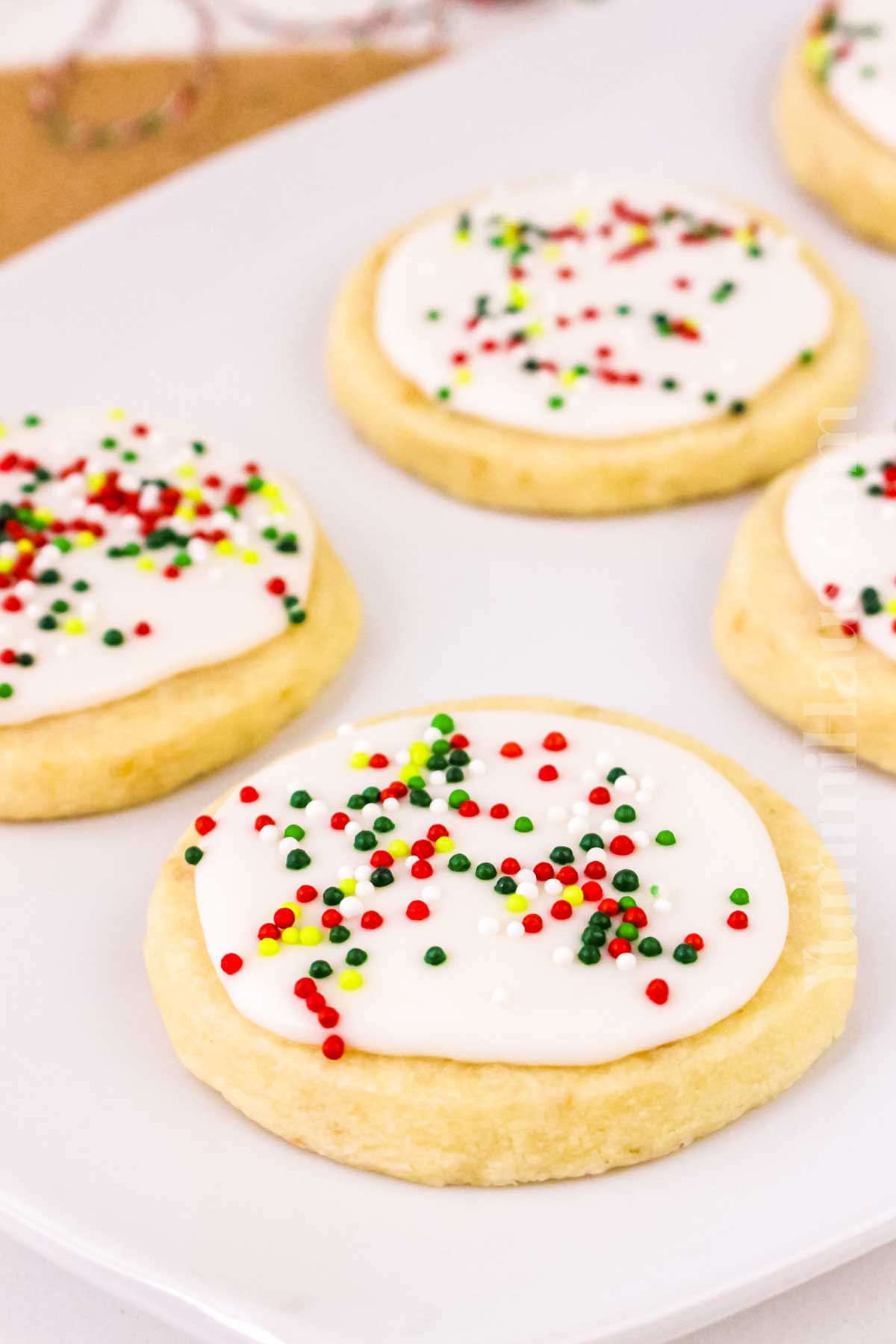 holiday cookies with frosting