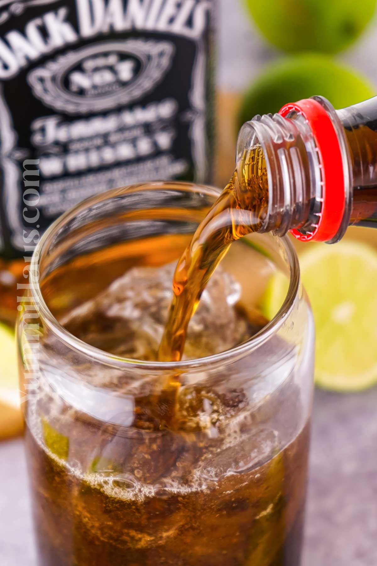 how to make Jack Daniels and Coke