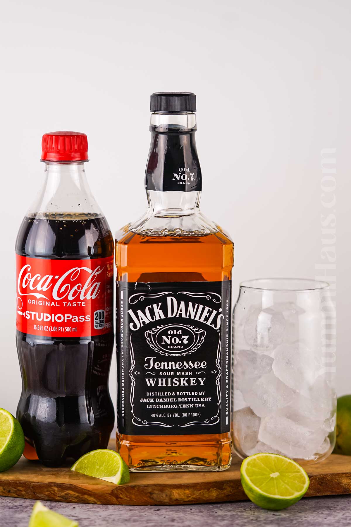 Jack Daniels and Coke ingredients