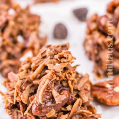 Keto Coconut Clusters