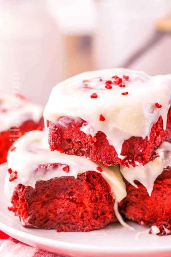 Red Velvet Cinnamon Rolls