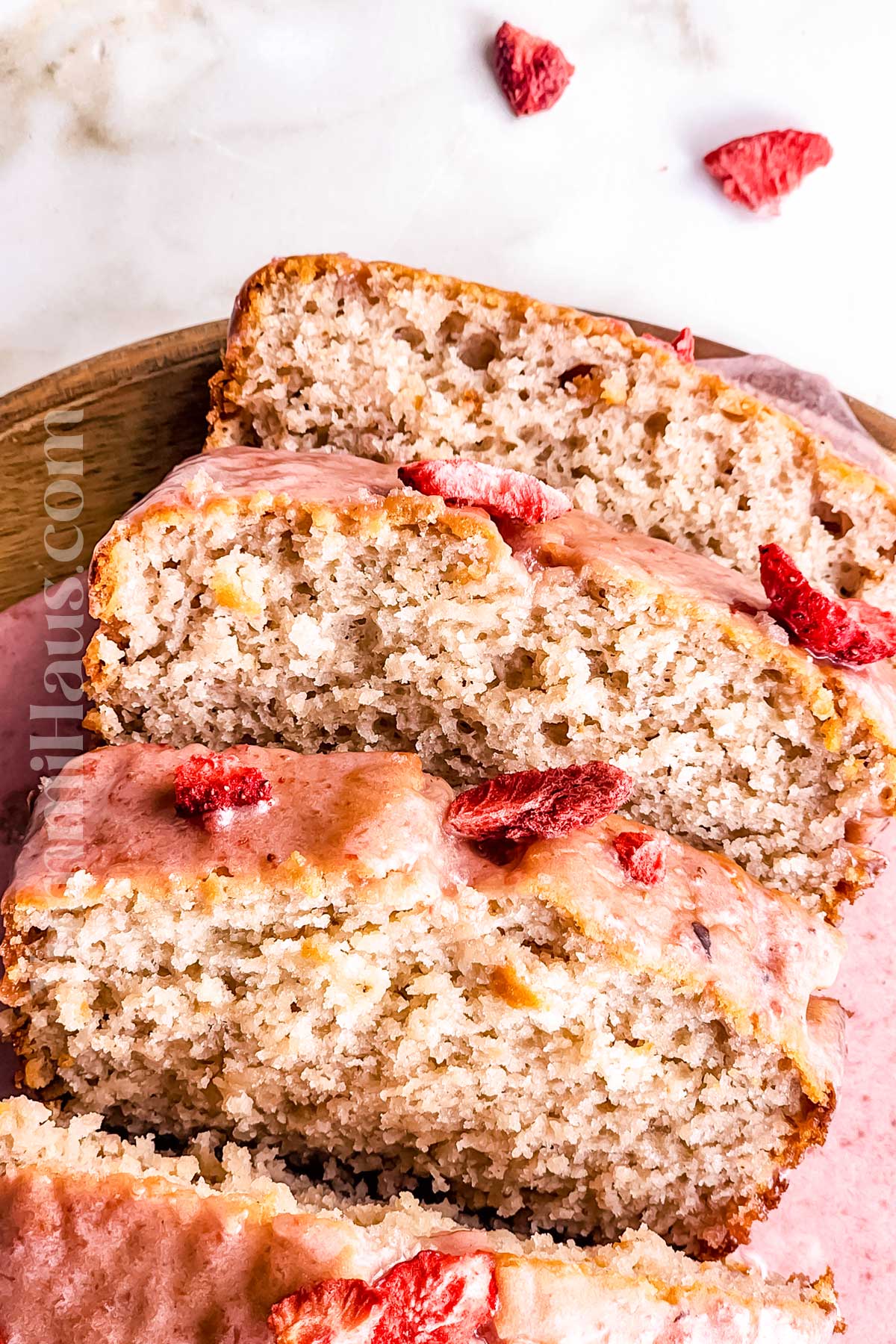 sweet quick bread recipe with berries