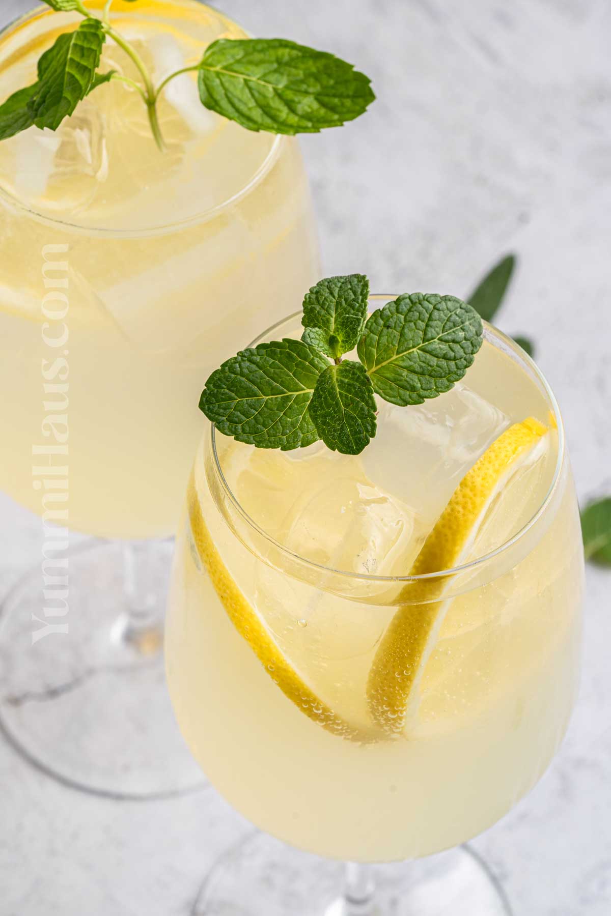 lemon cocktail