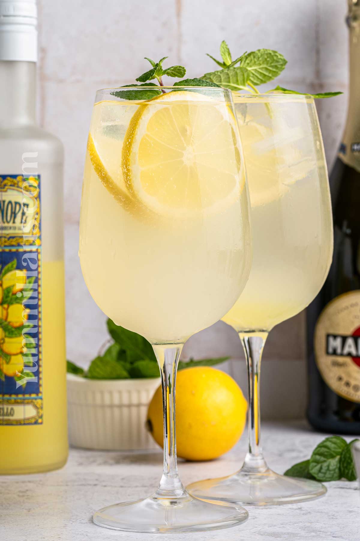 Limoncello Spritz recipe